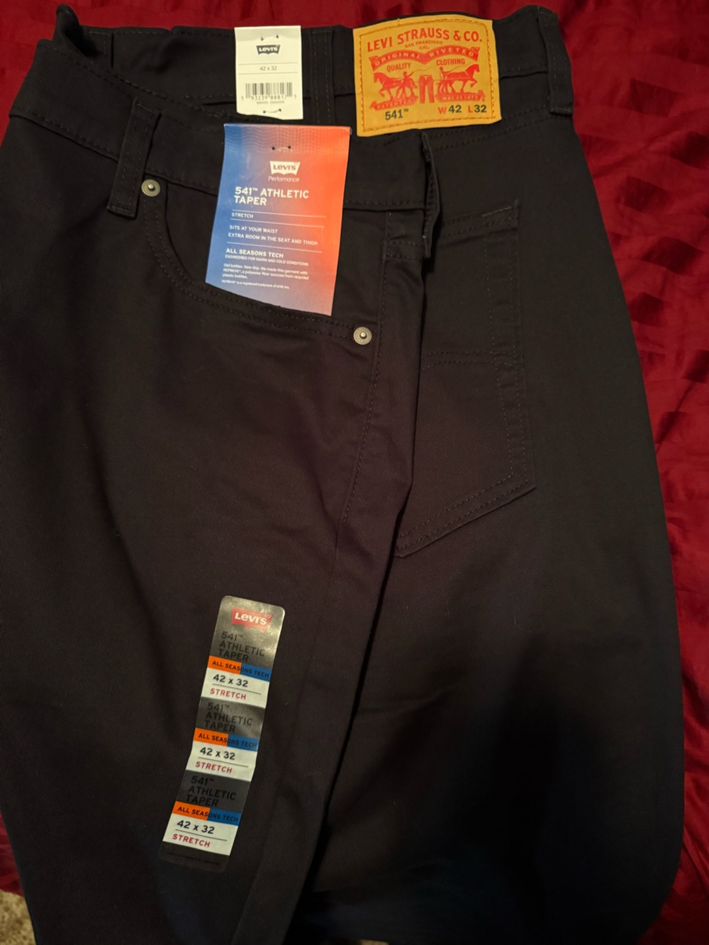 Men’s Levi's 541 Athletic Taper Jeans 42/32 - Picture 3 of 3